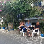 Elizabeth Lägenhetshotell Naxos City