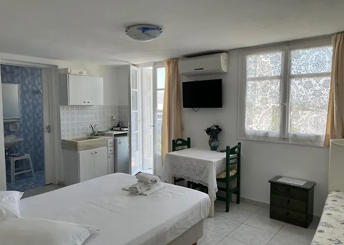 Ξενοδοχείο με διαμερίσματα Elizabeth Naxos City