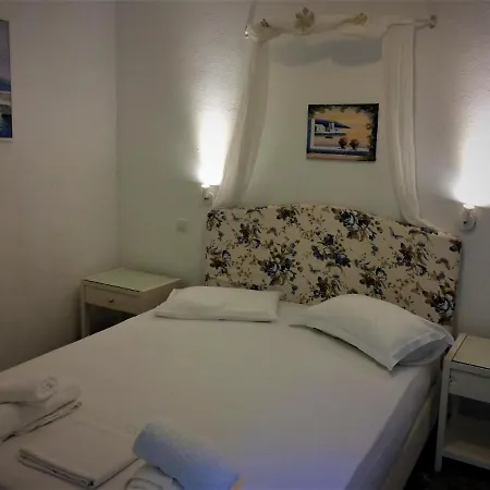 Elizabeth Aparthotel Naxos City