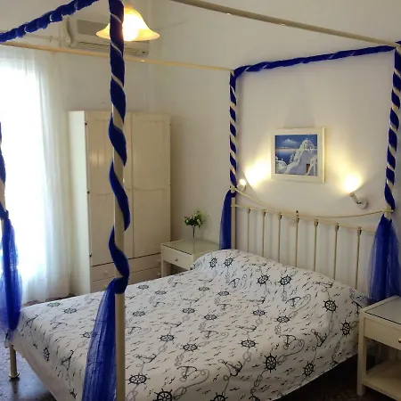 Elizabeth Aparthotel *